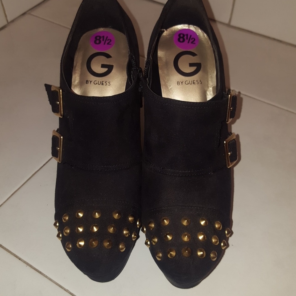 Guess heels